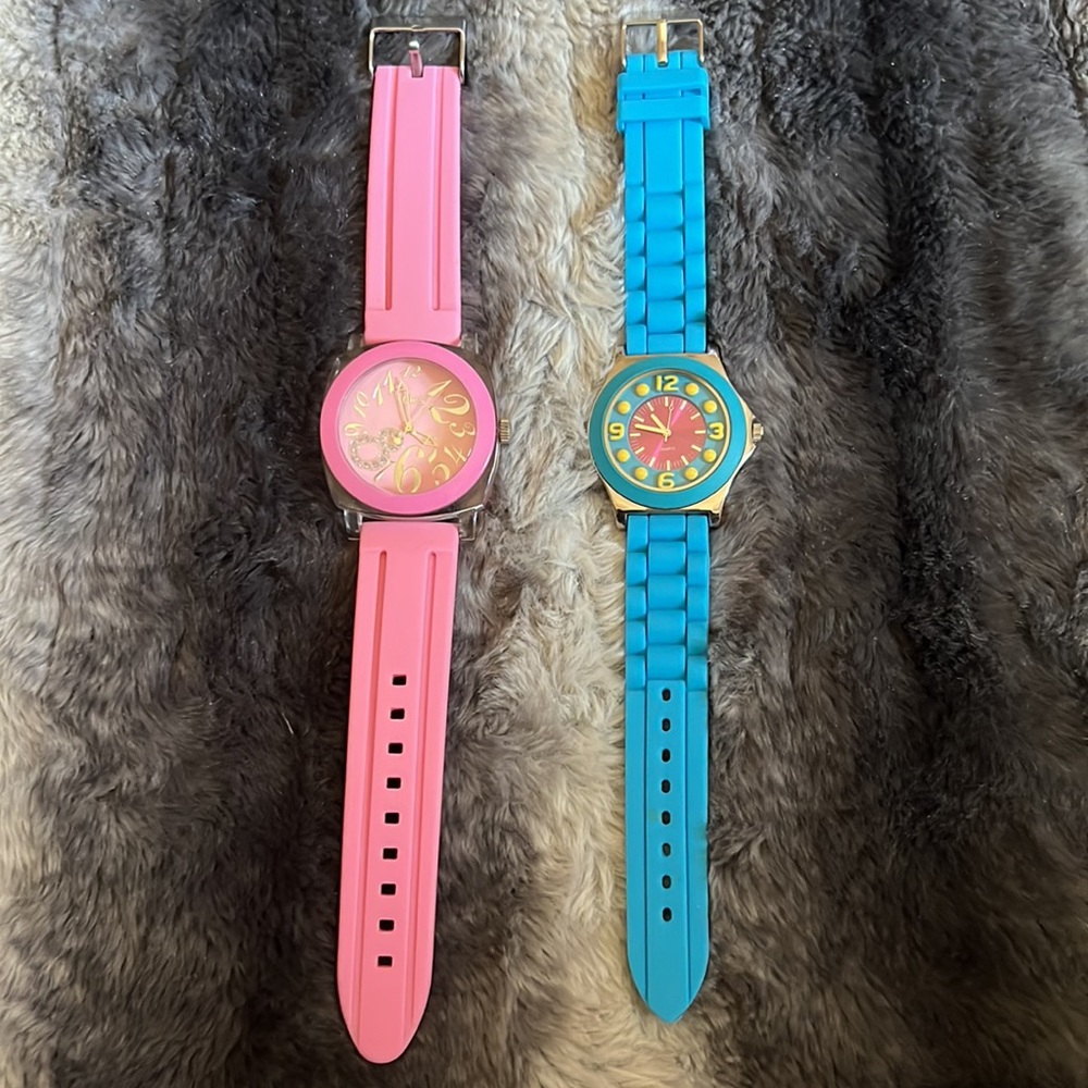 Tocs Pink 40001 Analog Round Watch and Quartz Watch